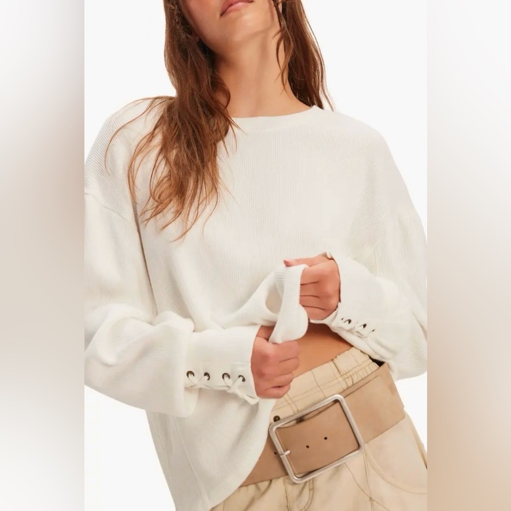 NWT FREE PEOPLE WE THE FREE LAPIS CUFF LONG SLEEVE TOP CLEAN IVORY - Picture 2 of 4
